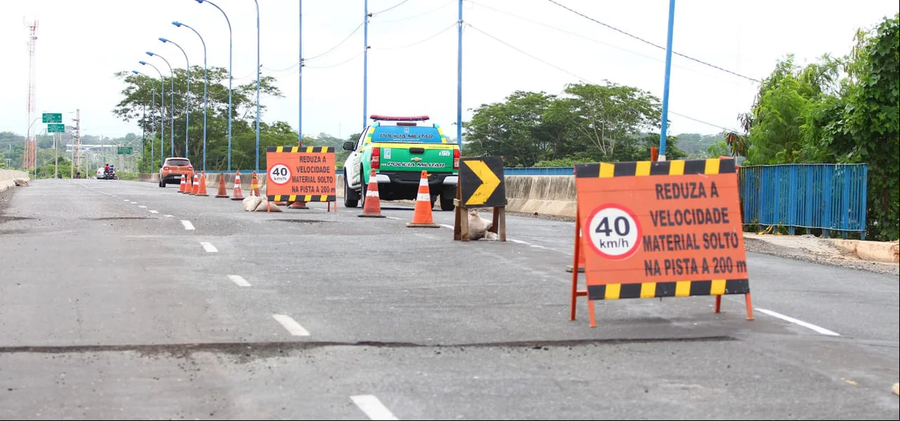 Sinalização foi colocada para orientar os motoristas