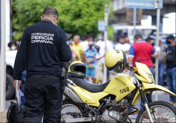 Mototaxista é morto com quatro tiros no centro da capital