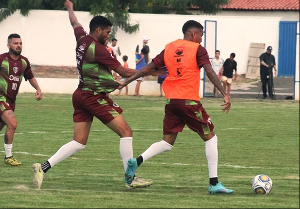 Pedro II recebe jogo-treino do Fluminense-PI na Arena do Guerreiro