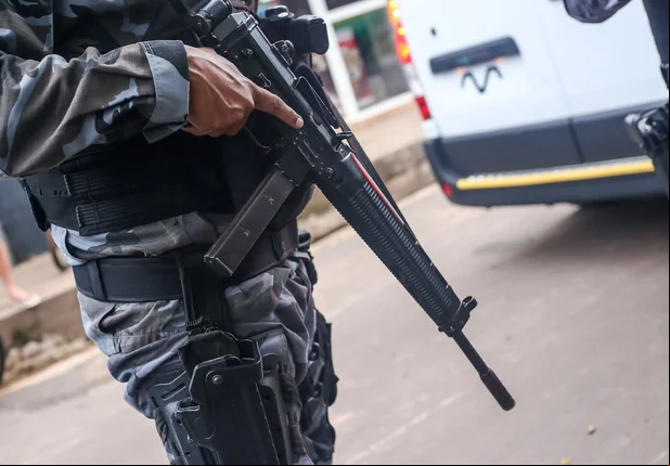 Homens são baleados em troca de tiros na zona leste de Teresina