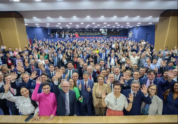 Wellington recebe prefeitos no Ministério do Desenvolvimento Social