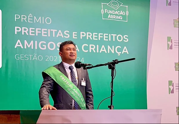 Prefeito Aldemes Barroso conquista o Prêmio Prefeito Amigo da Criança