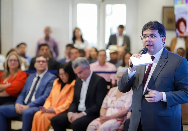 Rafael Fonteles assina termo de cooperação contra desnutrição infantil