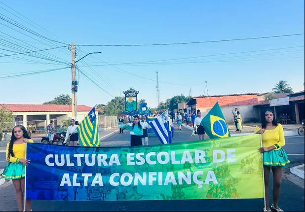 Desfile do 7 de Setembro em Riacho Frio
