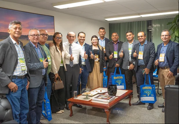 Pedro Gomes garante recursos para José de Freitas
