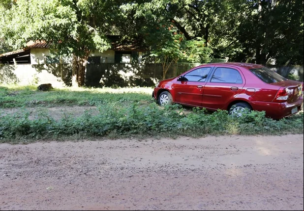 Encontrado carro usado na fuga de assaltantes de banco