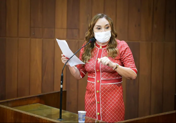 Flora Izabel é eleita conselheira do Tribunal de Contas do Piauí
